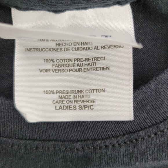 Strip Poker T-Shirt Womens Small Black Graphic Sphinx Joker Event Tee Port & Co - Picture 10 of 12